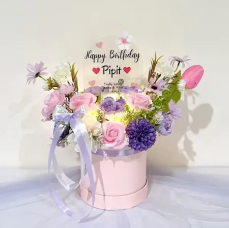 Bloom Box Akrilik Ucapan Ulang Tahun Pacitan